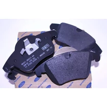 1747043 - Első fékbetét készlet